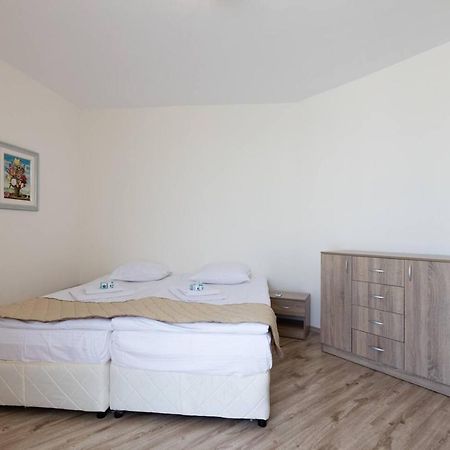 נסבר Zevs Residence מראה חיצוני תמונה
