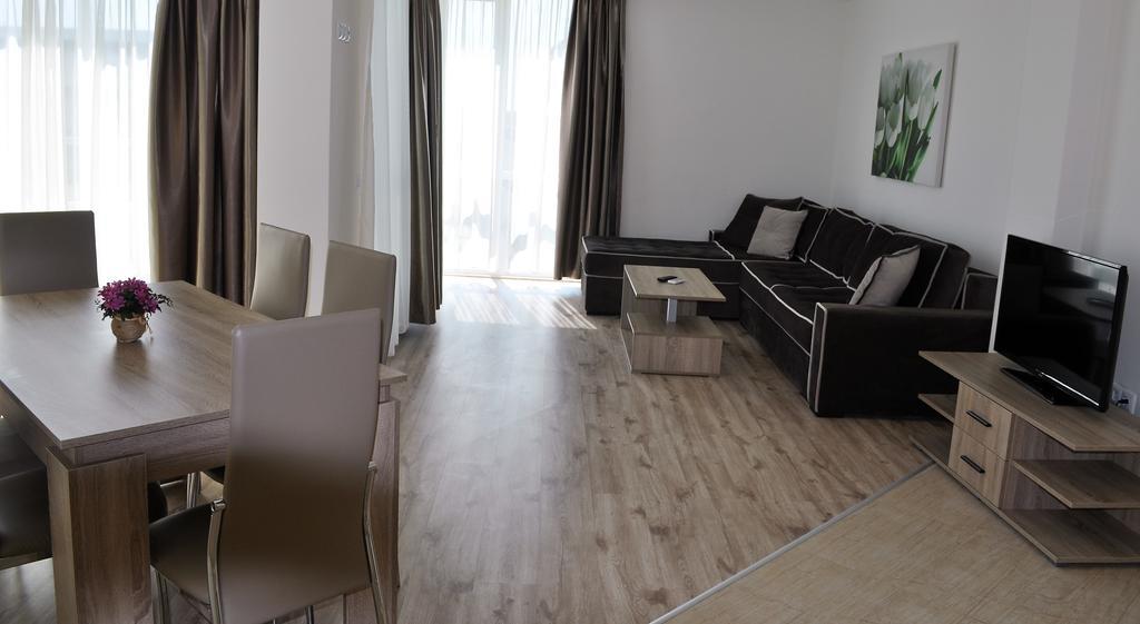 נסבר Zevs Residence מראה חיצוני תמונה