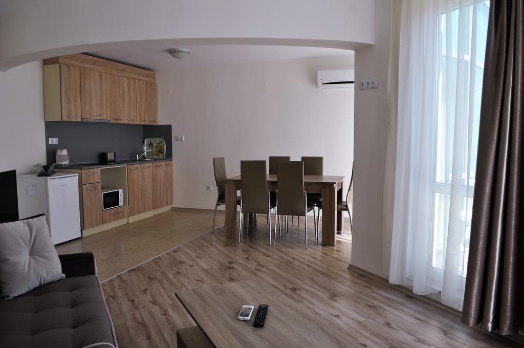 נסבר Zevs Residence מראה חיצוני תמונה