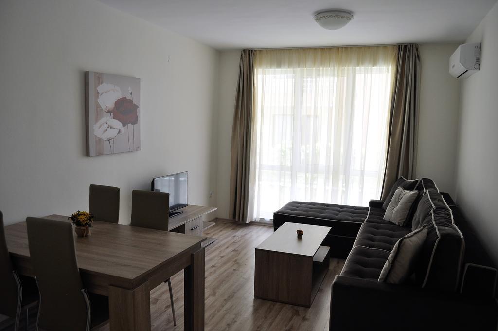 נסבר Zevs Residence מראה חיצוני תמונה