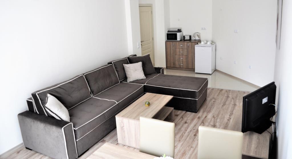 נסבר Zevs Residence מראה חיצוני תמונה