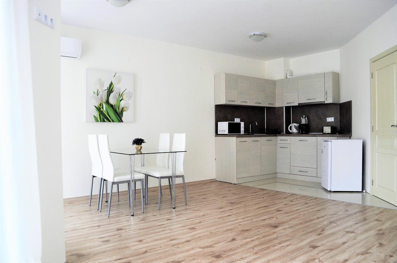 נסבר Zevs Residence מראה חיצוני תמונה