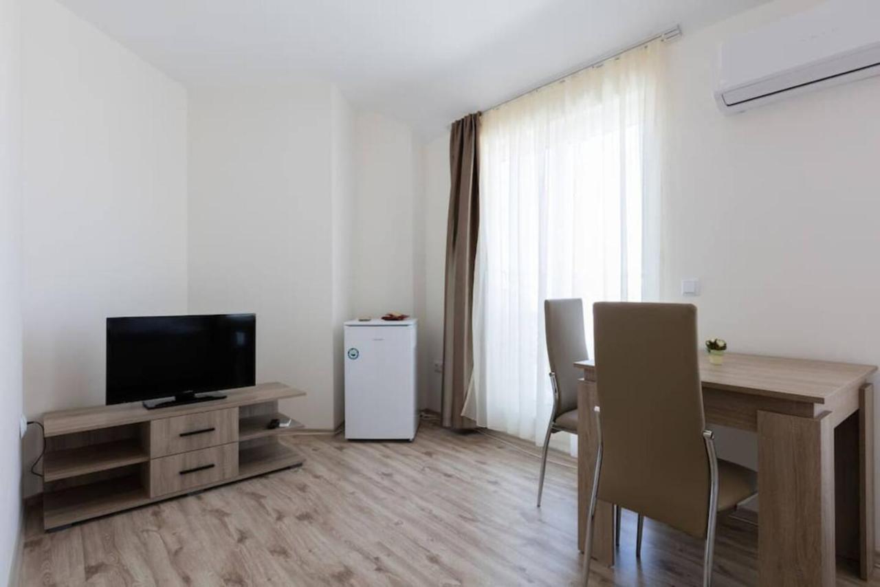 נסבר Zevs Residence מראה חיצוני תמונה