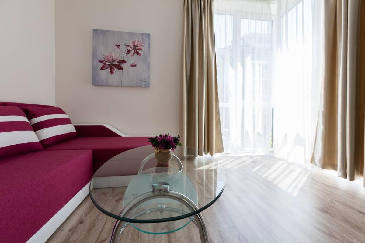 נסבר Zevs Residence מראה חיצוני תמונה