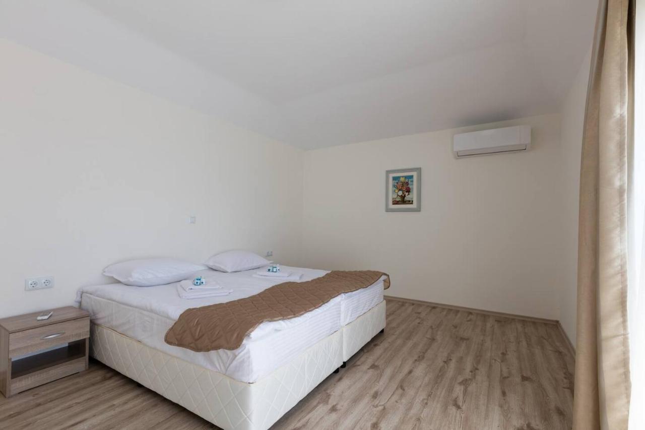 נסבר Zevs Residence מראה חיצוני תמונה
