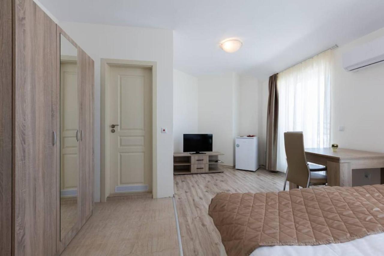 נסבר Zevs Residence מראה חיצוני תמונה