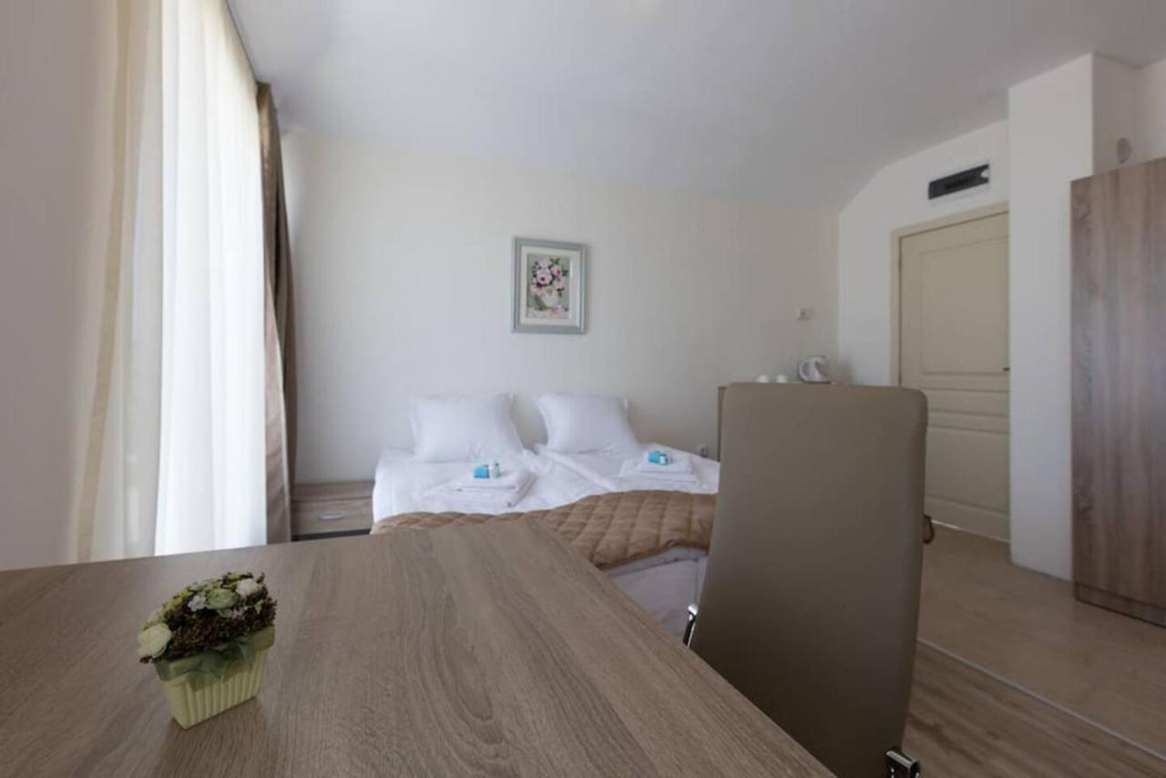 נסבר Zevs Residence מראה חיצוני תמונה